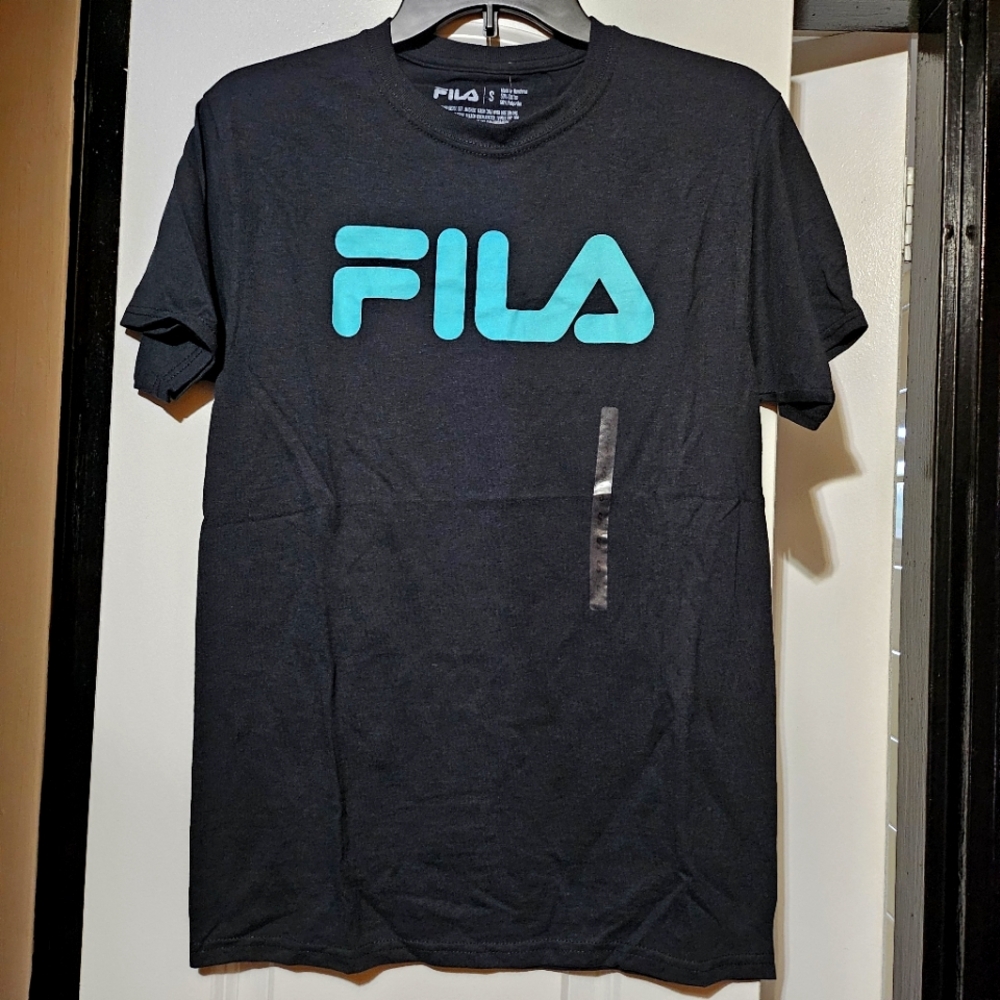 Fila Men's Basic Logo Front Short Sleeve Tshirt
